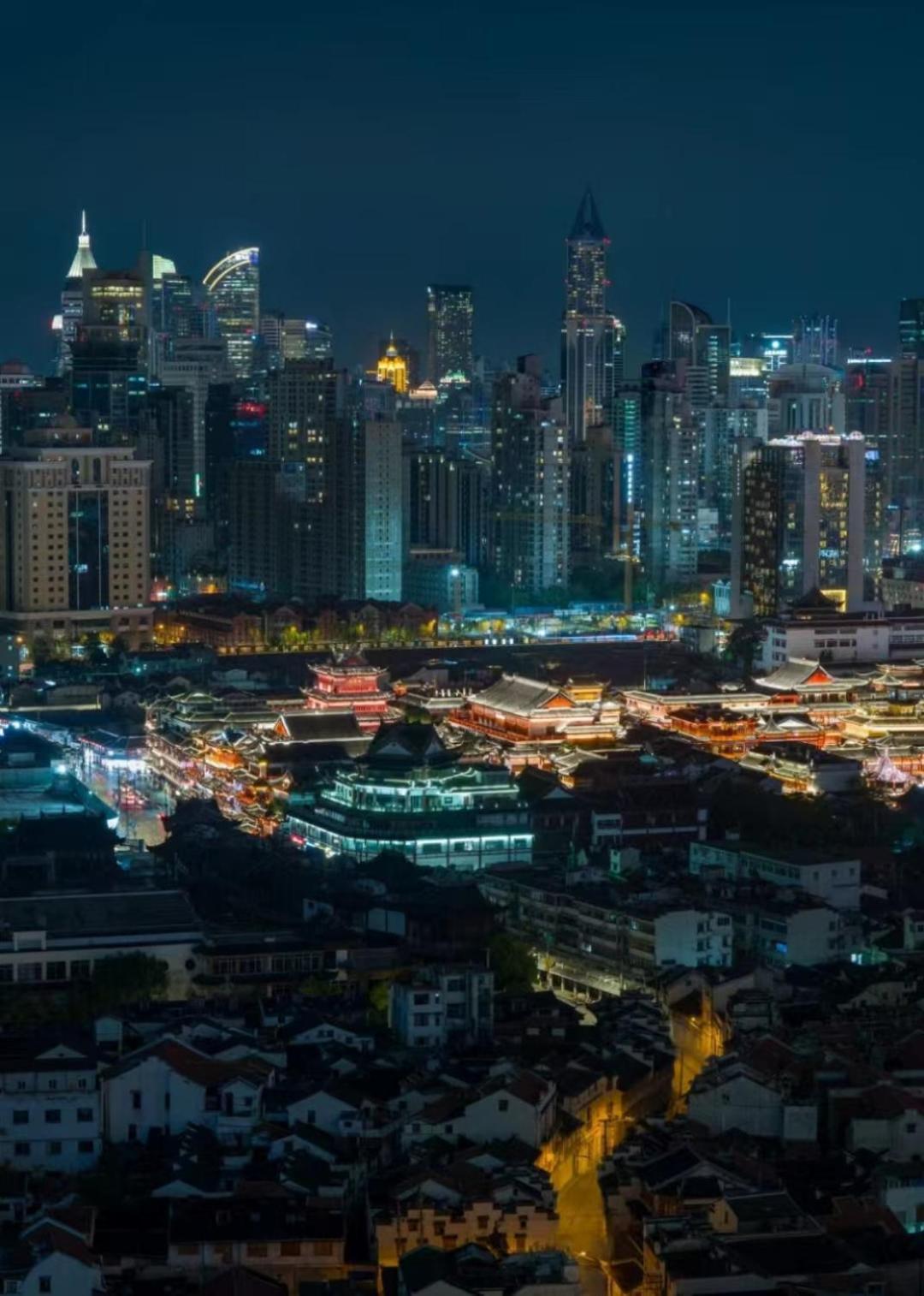 Apartment Eastern Hub - Bund Branch Yuyuan Garden Artistic 3bedroom With Bund View *